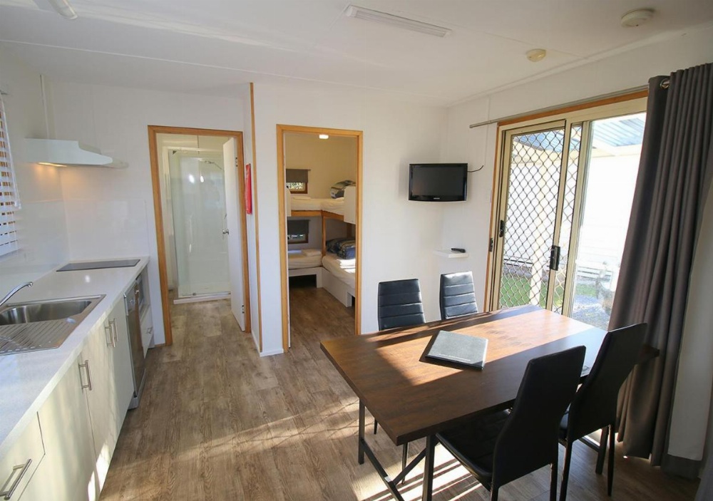 Family Room (6 Adults)